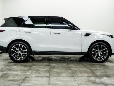 Used 2023 Land Rover Range Rover Sport SE AWD/4WD image 7