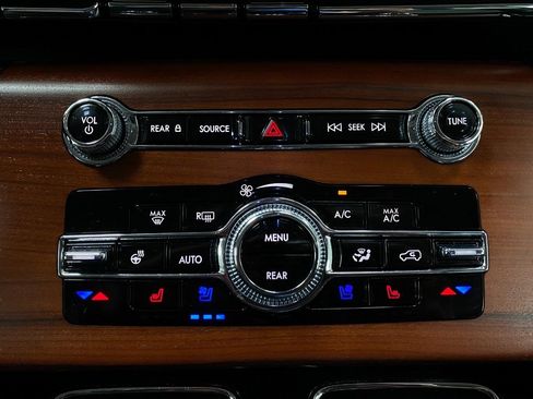 Used 2023 Lincoln Aviator Reserve w/ Equipment Group 201A AWD/4WD image 28
