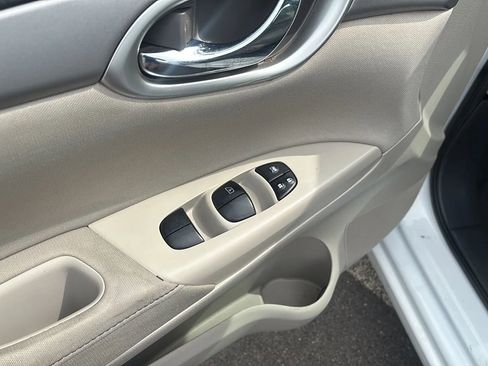 Used 2015 Nissan Sentra SV image 25