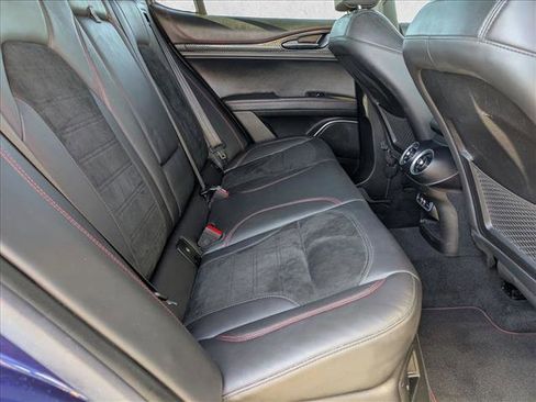 Used 2020 Alfa Romeo Stelvio Quadrifoglio image 20