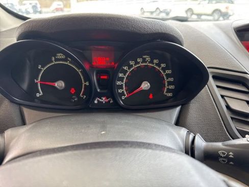 Used 2013 Ford Fiesta S image 17