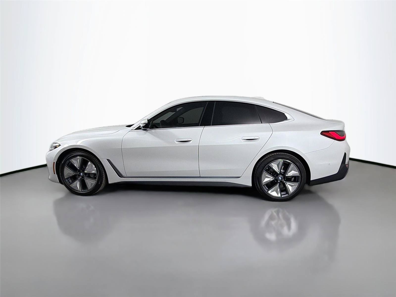 New 2026 BMW i4 xDrive40i w/ Premium Package AWD/4WD image 16