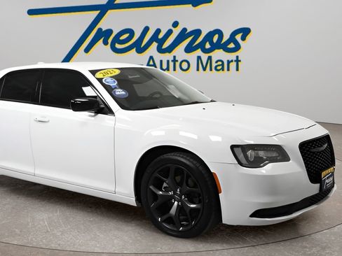 Used 2023 Chrysler 300 Touring w/ Sport Appearance Package image 1