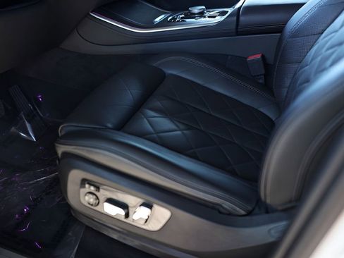 Used 2024 BMW X5 xDrive40i image 31