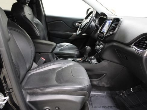 Used 2019 Jeep Cherokee Limited AWD/4WD image 24