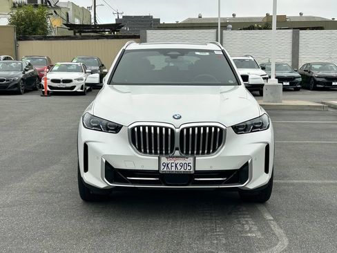 Used 2024 BMW X5 xDrive40i w/ Premium Package AWD/4WD image 8