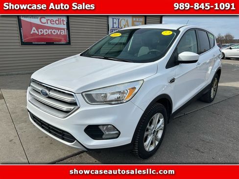 Used 2017 Ford Escape SE image 1