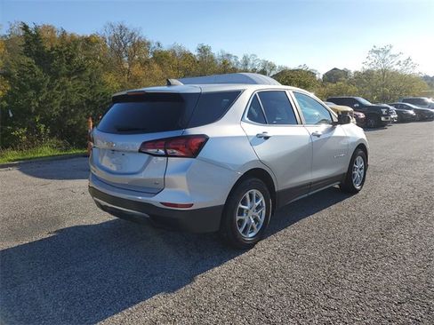 Used 2022 Chevrolet Equinox LT image 4