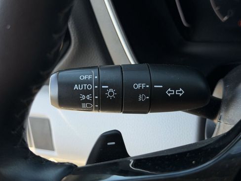 Used 2023 Honda Pilot Touring image 21