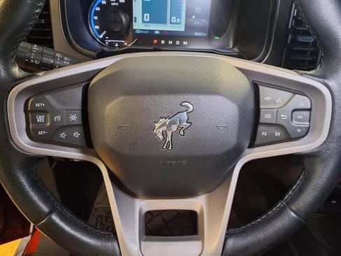 Used 2022 Ford Bronco Wildtrak AWD/4WD image 11