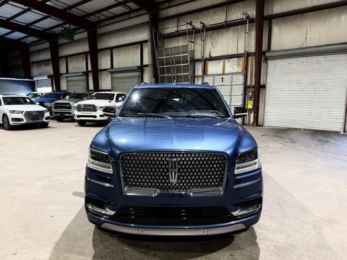 Used 2019 Lincoln Navigator Select w/ Technology Package RWD image 10