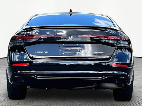 Used 2023 Honda Accord Sport image 7