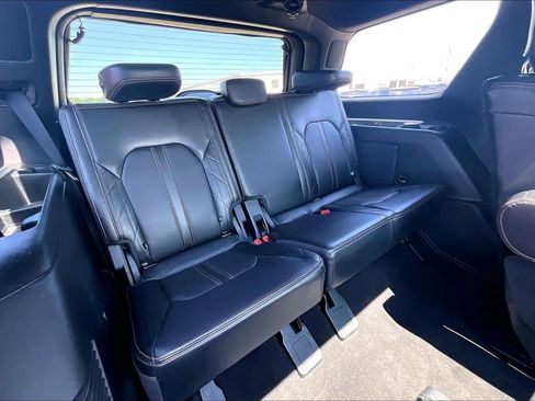 Used 2023 Ford Expedition Platinum AWD/4WD image 25