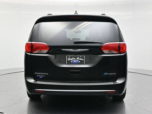 Used 2020 Chrysler Pacifica Limited FWD image 6