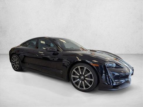 Used 2023 Porsche Taycan w/ Premium Package image 4