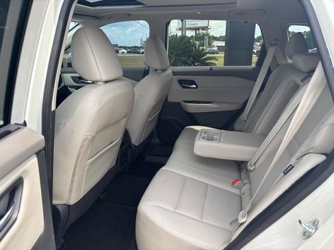 Used 2021 Nissan Rogue SV w/ Premium Package FWD image 14