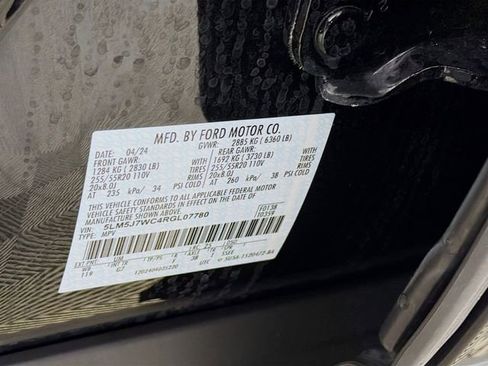 Certified 2024 Lincoln Aviator Reserve w/ Equipment Group 201A RWD image 40