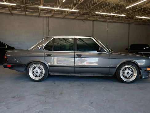 Used 1987 BMW 528e Sedan image 7