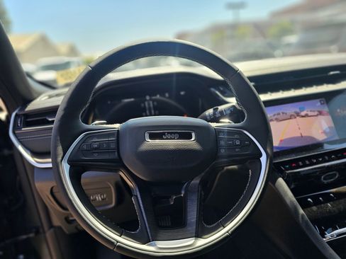 New 2026 Jeep Grand Cherokee Altitude RWD image 21