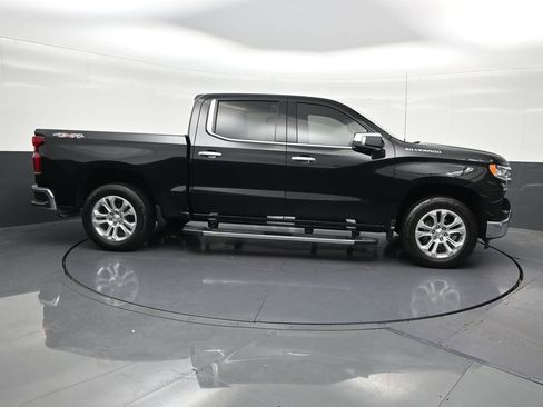 Used 2025 Chevrolet Silverado 1500 LTZ AWD/4WD image 7