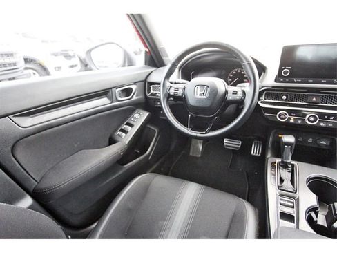 Used 2025 Honda Civic Sport image 7