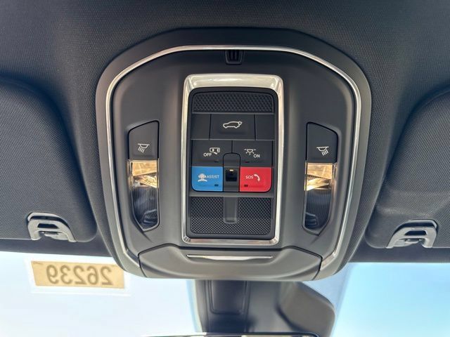 New 2026 Jeep Grand Wagoneer Limited AWD/4WD image 17