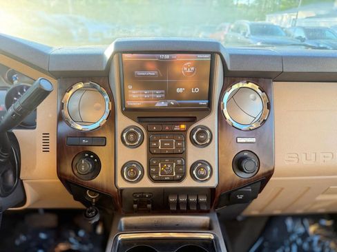 Used 2014 Ford F350 Lariat AWD/4WD image 24