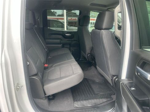 Used 2019 Chevrolet Silverado 1500 Custom w/ Custom Value Package AWD/4WD image 12