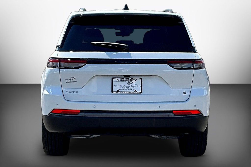 New 2026 Jeep Grand Cherokee Limited AWD/4WD image 4