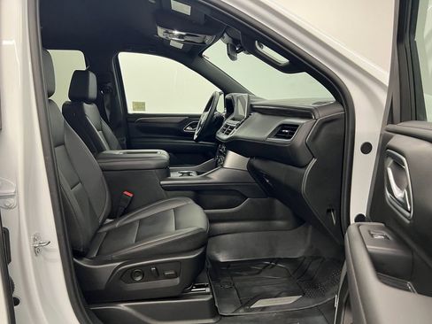 Used 2024 Chevrolet Tahoe Z71 w/ Luxury Package image 26