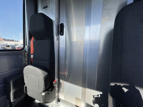 New 2025 Chevrolet Brightdrop 400 image 58