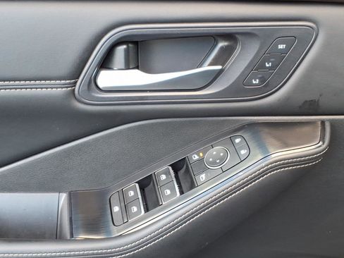 Certified 2023 Nissan Rogue SL w/ SL Premium Package image 29