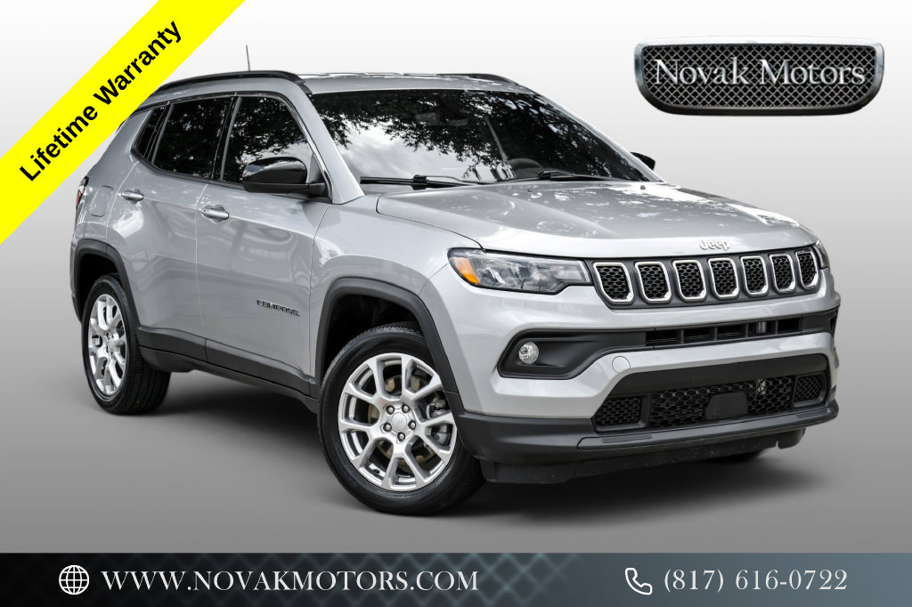 Used 2023 Jeep Compass Latitude AWD/4WD image 1