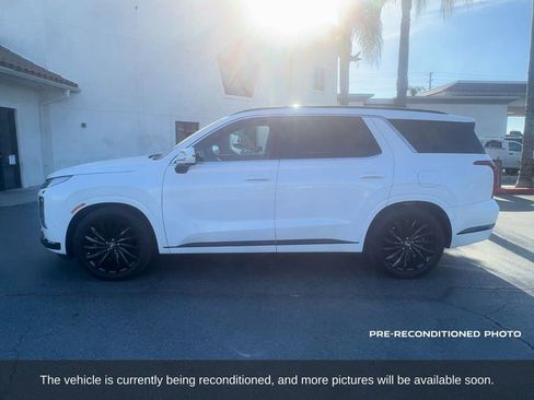 Used 2024 Hyundai Palisade Calligraphy AWD/4WD image 2