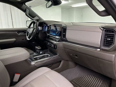 Certified 2024 Chevrolet Silverado 1500 LTZ w/ LTZ Convenience Package II AWD/4WD image 29