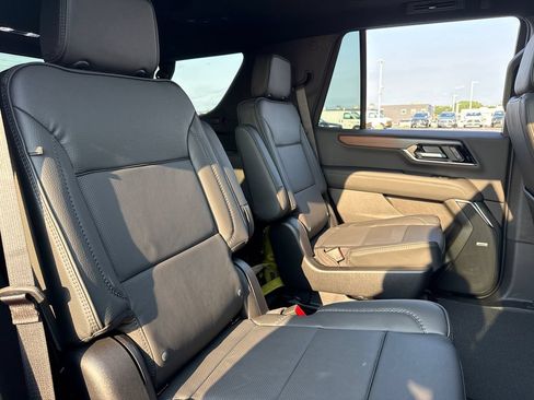 New 2026 GMC Yukon Denali w/ Sun & Power Step Package AWD/4WD image 35