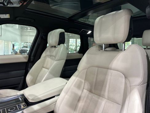 Used 2018 Land Rover Range Rover Sport HSE AWD/4WD image 41