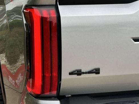 Used 2023 Toyota Tundra SR5 AWD/4WD image 7