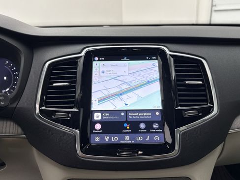 Certified 2023 Volvo XC90 B5 Plus w/ Protection Package Premier AWD/4WD image 17