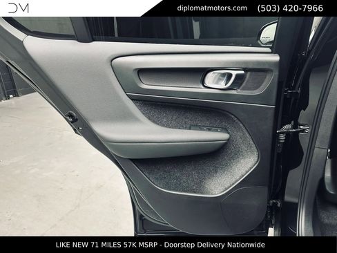Used 2024 Volvo C40 P8 Recharge Plus w/ Climate Package RWD image 27