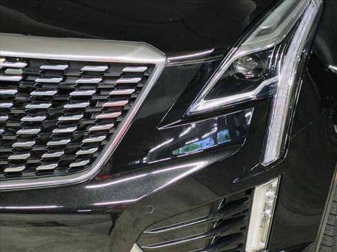 Used 2024 Cadillac XT5 Luxury FWD image 9