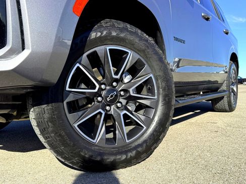 Used 2022 Chevrolet Tahoe Z71 w/ Luxury Package image 2