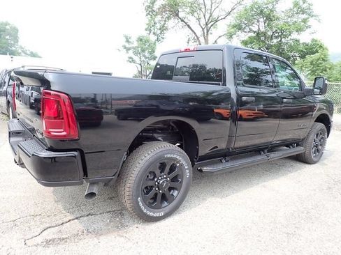 New 2026 RAM 2500 Big Horn AWD/4WD image 8