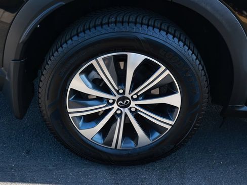Used 2023 INFINITI QX60 Pure FWD image 9