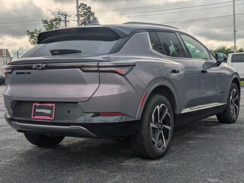 New 2025 Chevrolet Equinox EV LT image 2