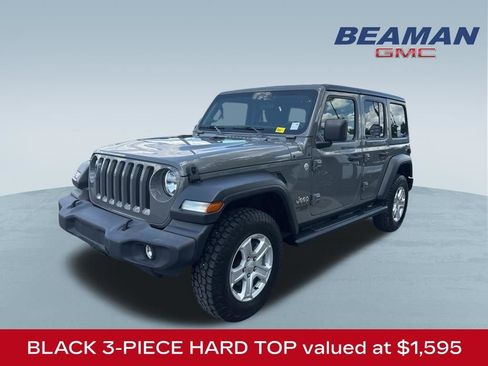 Used 2021 Jeep Wrangler Unlimited Sport AWD/4WD image 3
