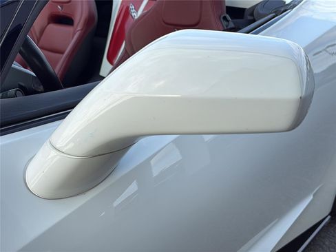 Used 2019 Chevrolet Corvette Stingray Convertible image 30