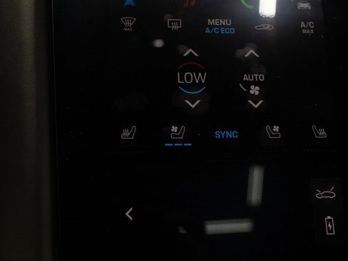 Used 2020 Porsche Taycan Turbo S image 41