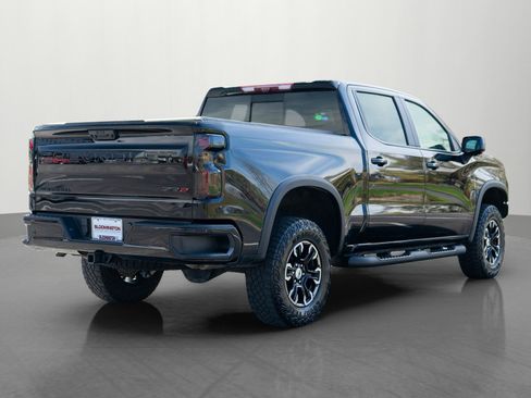 Used 2023 Chevrolet Silverado 1500 ZR2 w/ Technology Package image 7