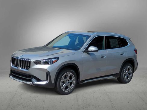 Used 2026 BMW X1 xDrive28i image 4